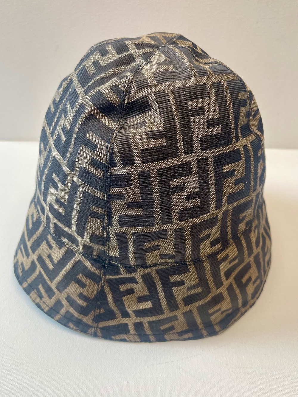 EUC FENDI YUCCA PATTERN RARE HAT ITALY VINTAGE 1990s REVERSIBLE YOUTH XL